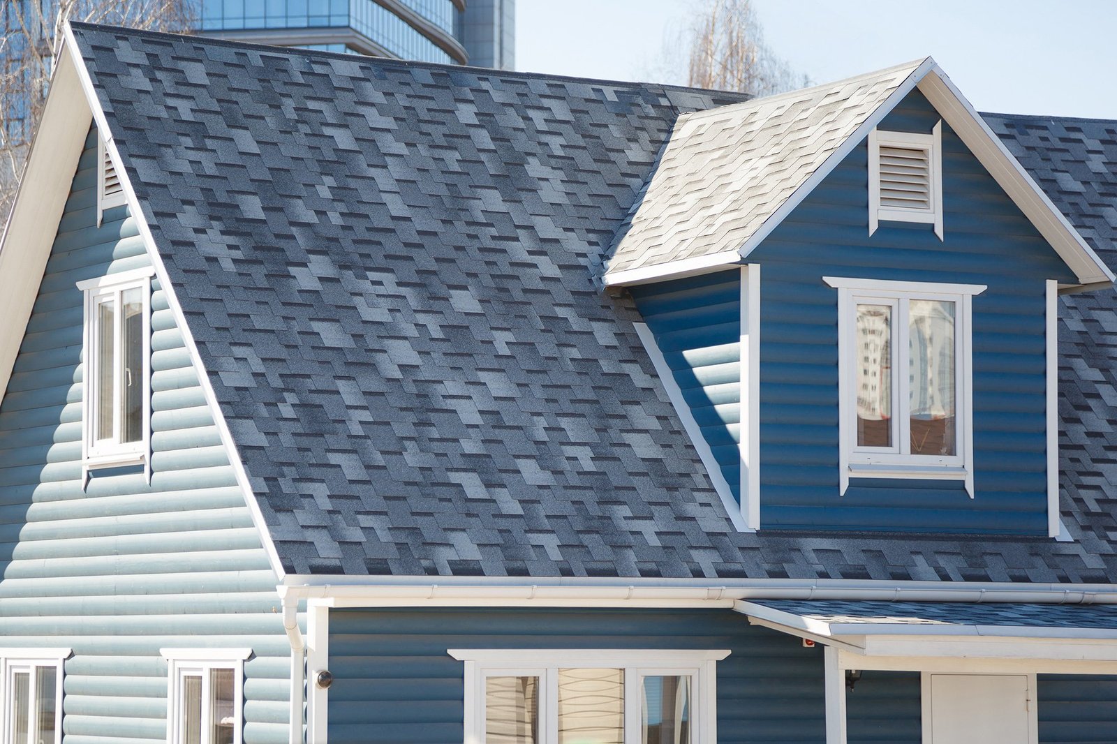 Beautiful example of moose asphalt roofing in lincoln and omaha nebraska