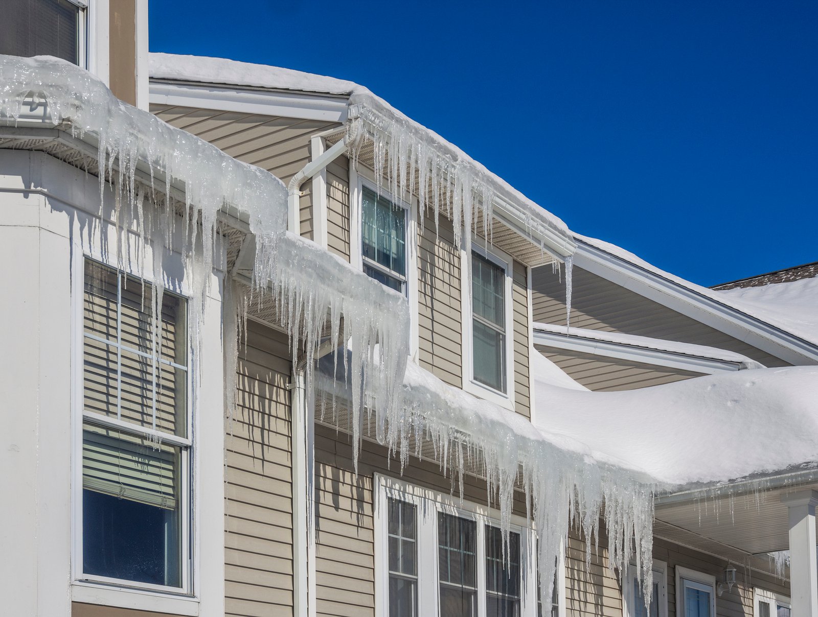 You’re Not Ready for Omaha’s February Weather Without These 8 Ice Dam Roof Maintenance Hacks